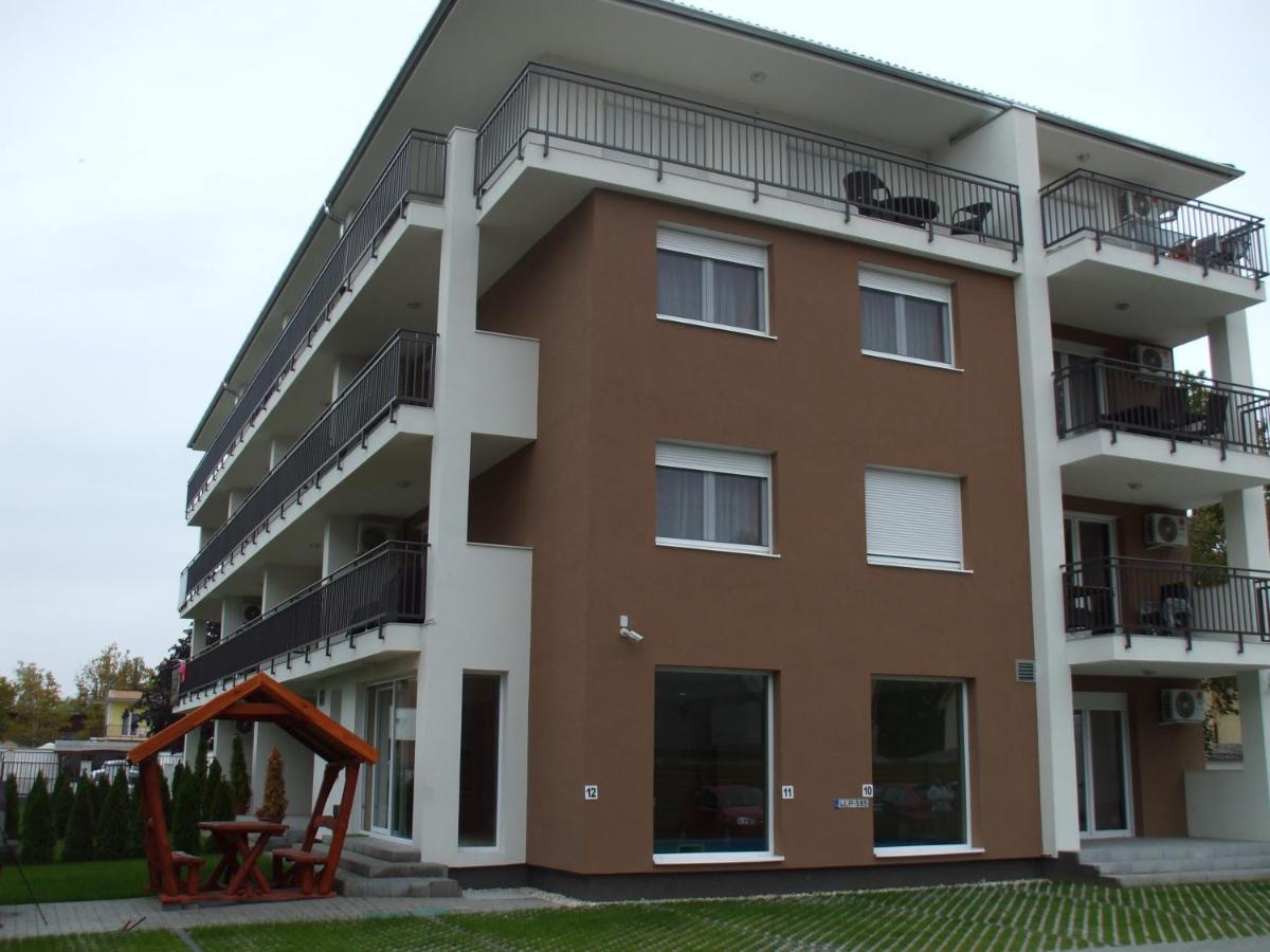Kohl Wellness Apartman Siofok Bagian luar foto